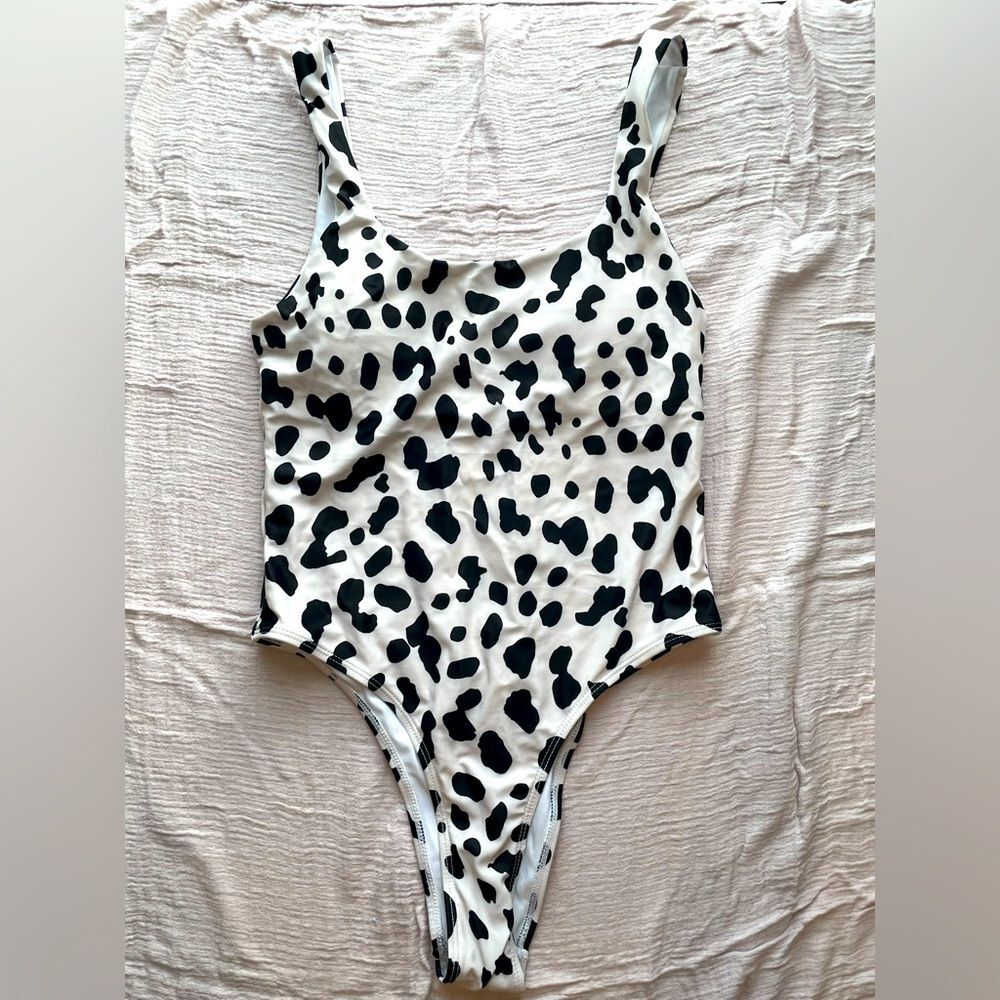 NWOT • animal print • women’s one piece swimsuit •